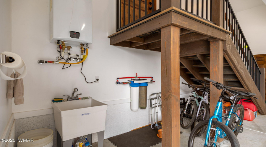 Utility Sink & Tankless Water Heater
