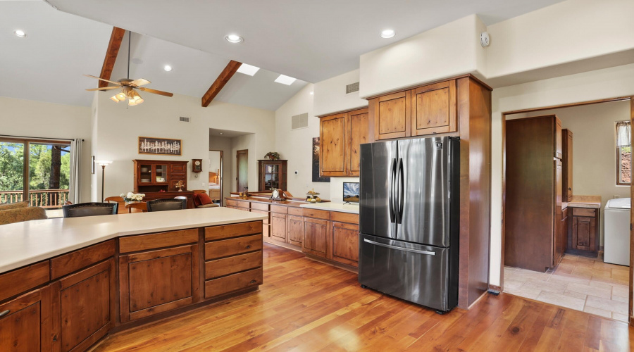 Kitchen (2)