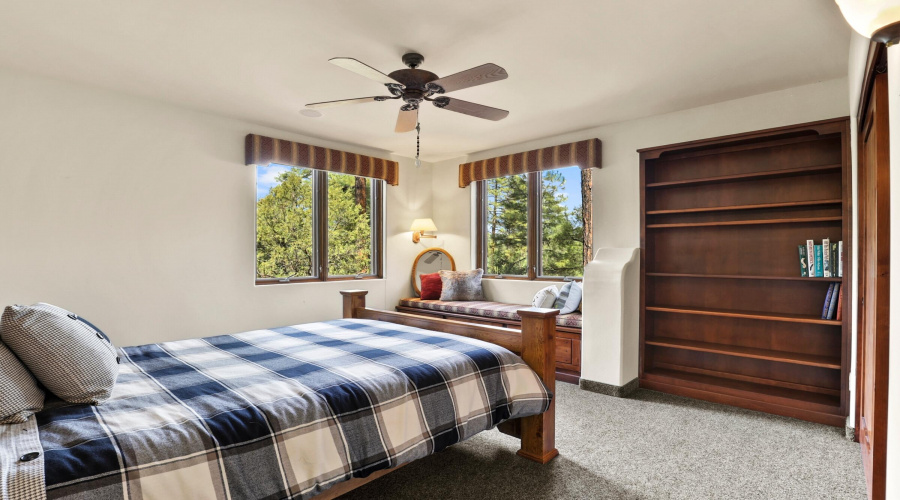 Guest Bedroom 1