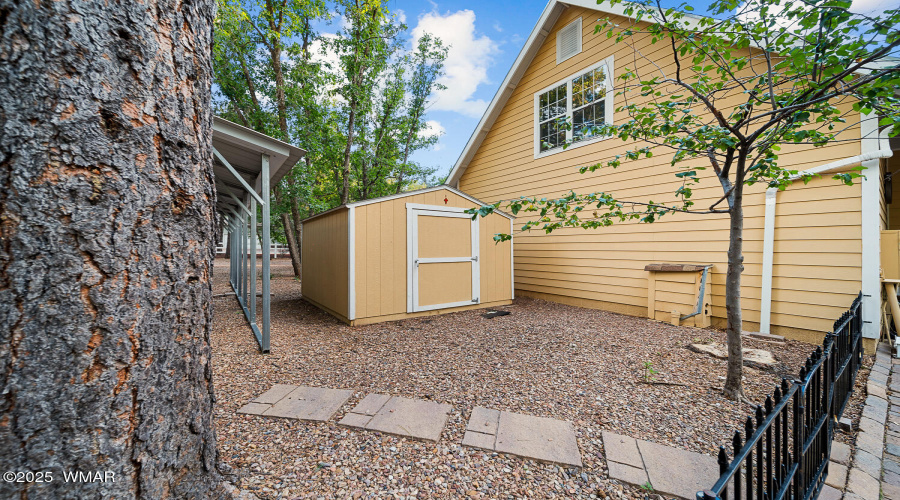H shed