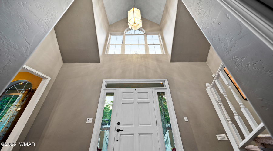 H grand entry view