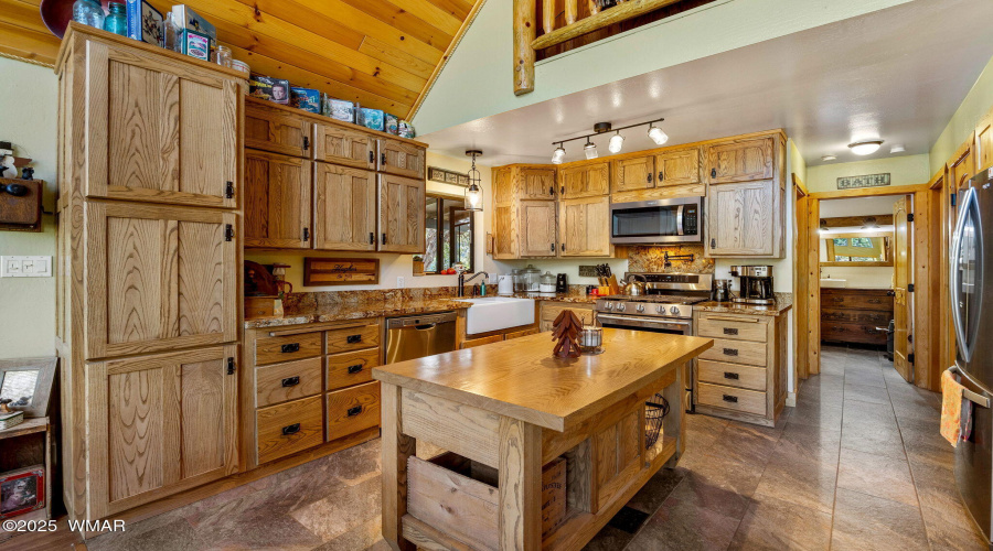 2231EagleLn-Overgaard-AZ-11