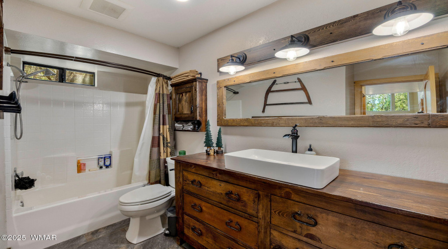 2231EagleLn-Overgaard-AZ-15