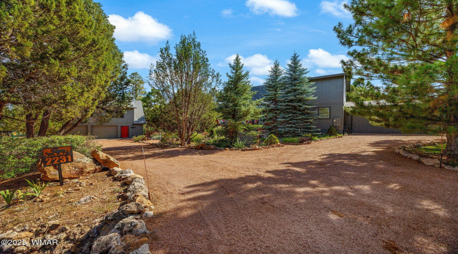 2231EagleLn-Overgaard-AZ-1
