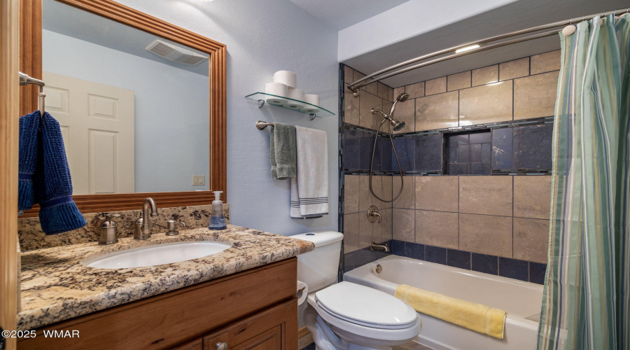 1ST GUEST BATH