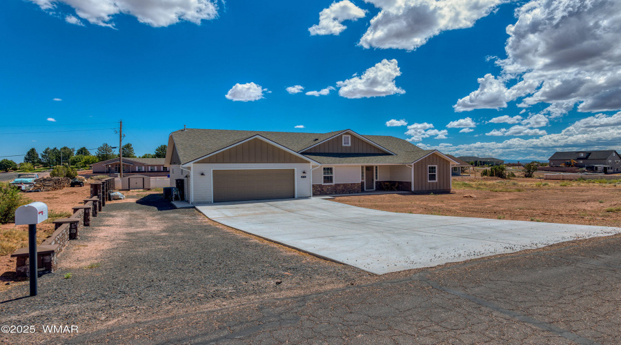 ZZ 411 Hillcrest (08)