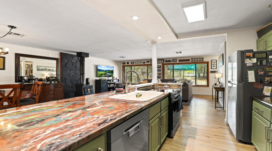 Kitchen (2)