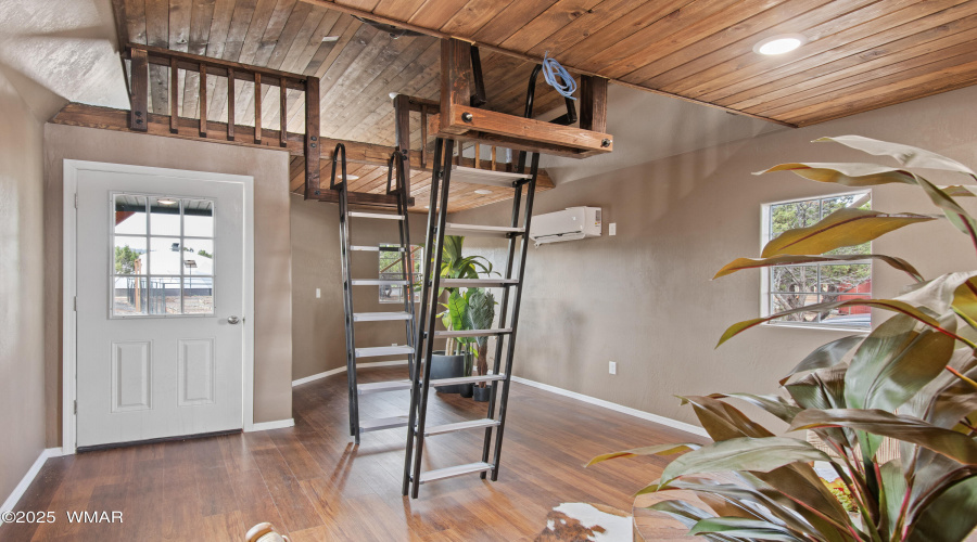 Tiny House