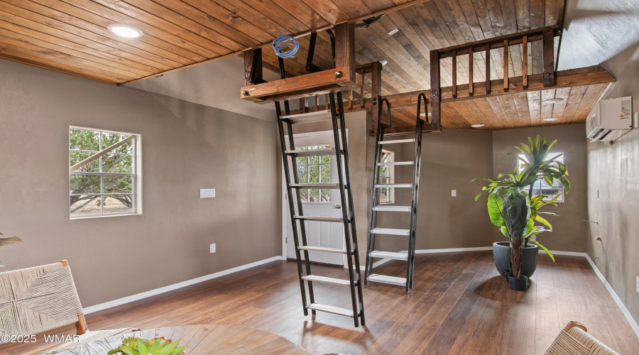 Tiny House