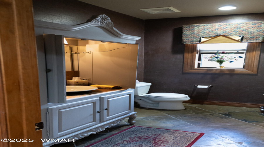 Powder room