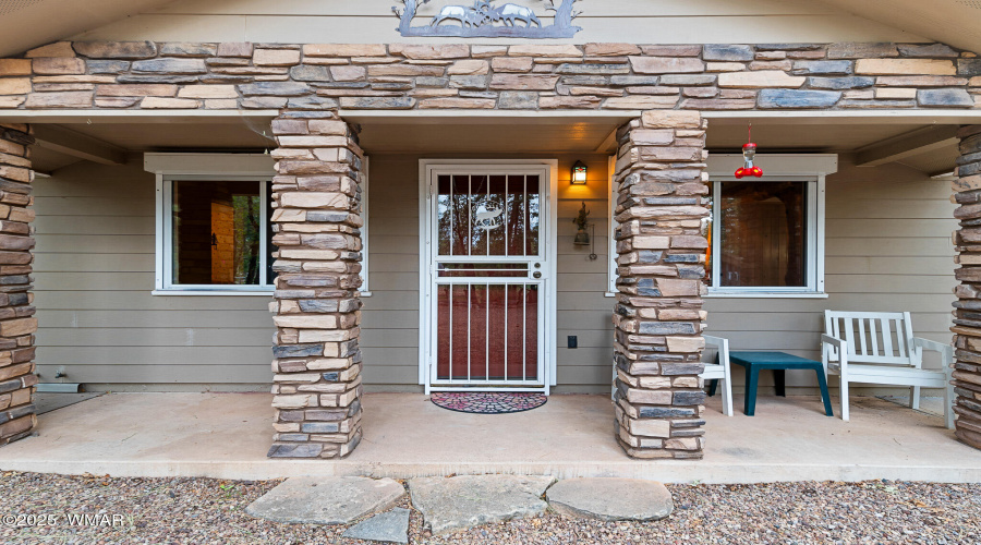 1096 Cooper Lane, Lakeside, AZfront