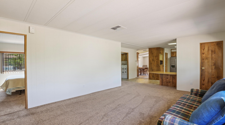 Family Room (2)