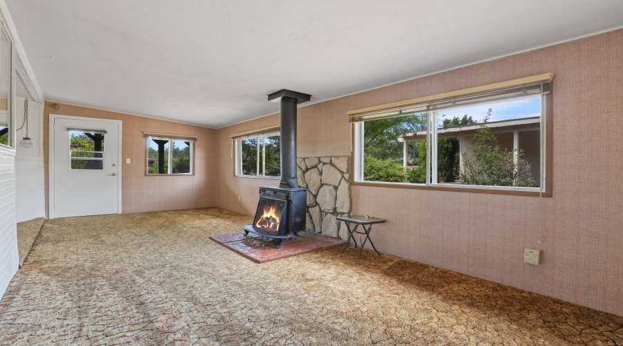 Enclosed Porch (2)