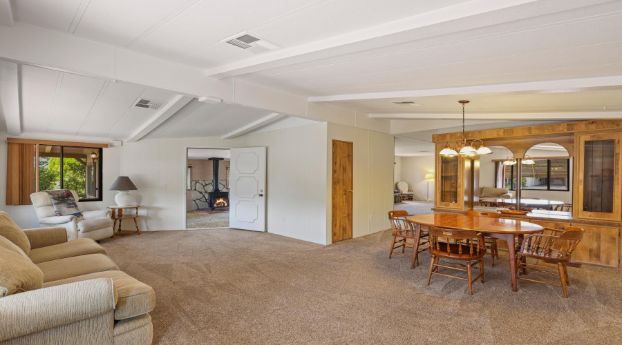 Living Room (2)