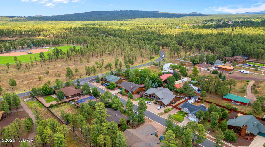 Close to Woodland Lake Park
