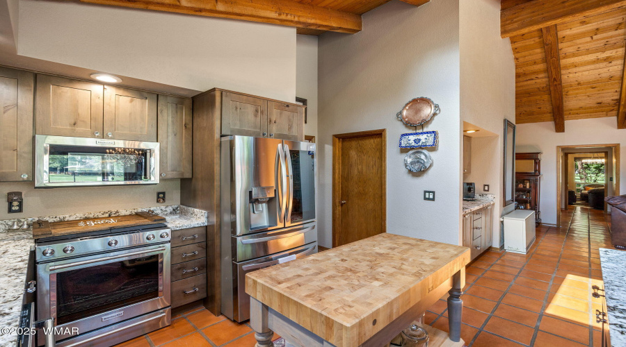 Natural gas stove