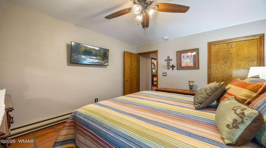 Guest Bedroom 1A