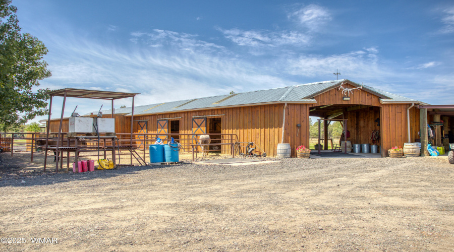 Barn