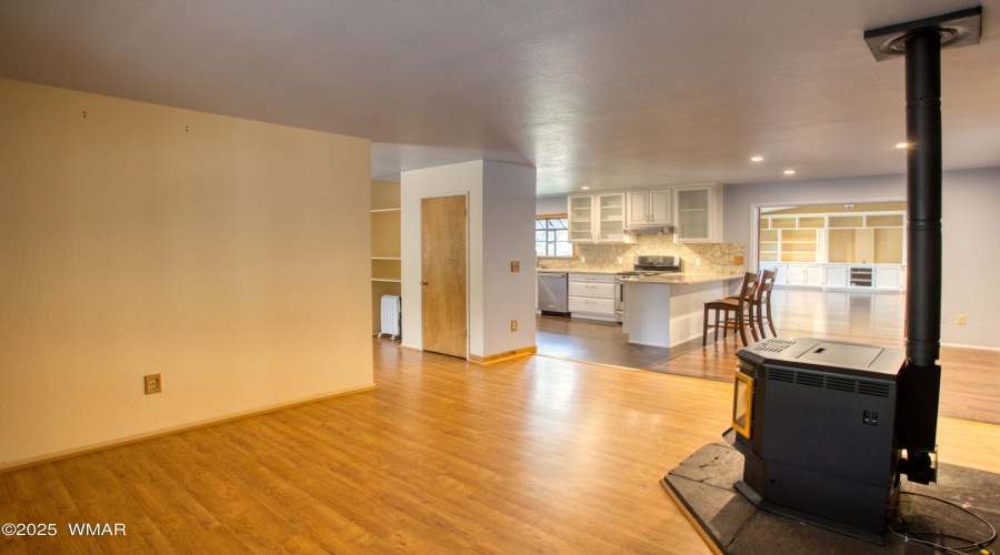 Front Room/Entry