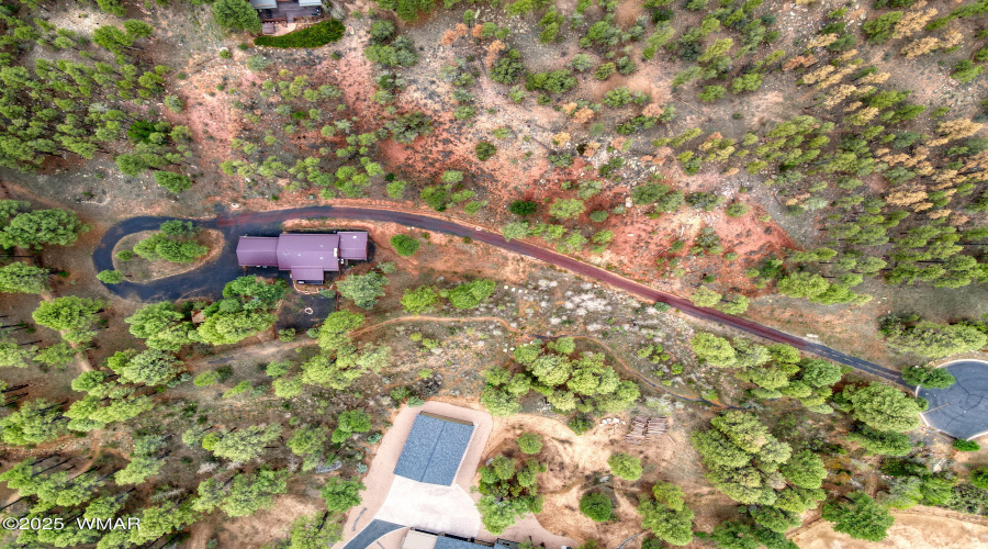 long private drive entrance