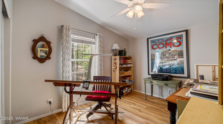 2nd bedroom