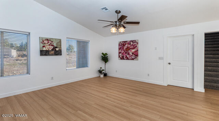 502 1100 West Street W MLS-9