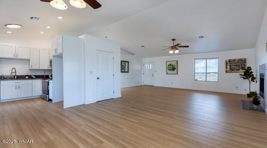 502 1100 West Street W MLS-10