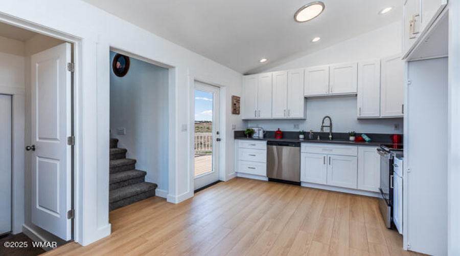 502 1100 West Street W MLS-12