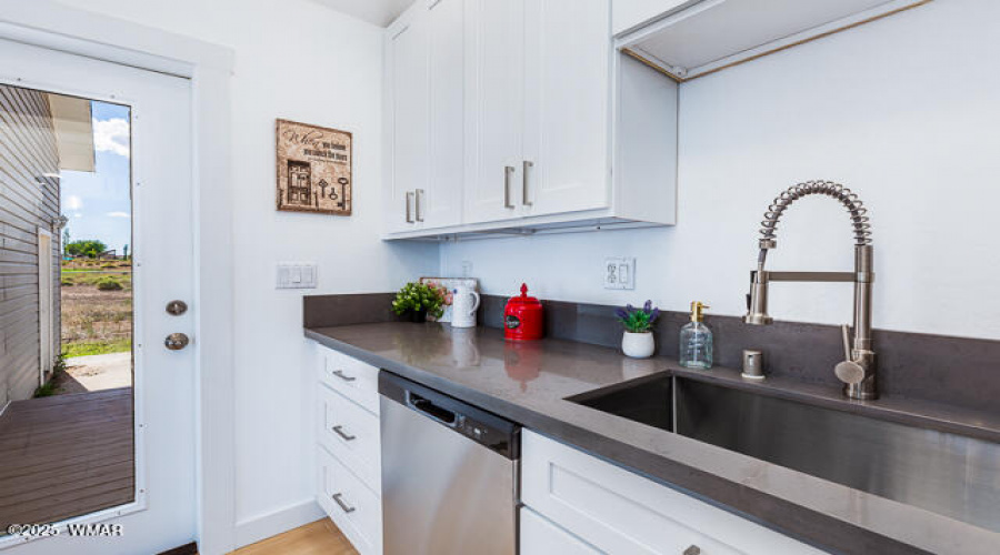 502 1100 West Street W MLS-14