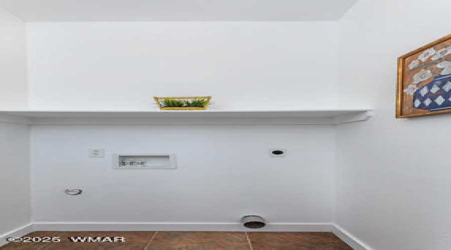 502 1100 West Street W MLS-39