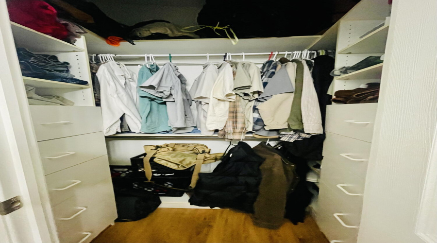 Walk in closet
