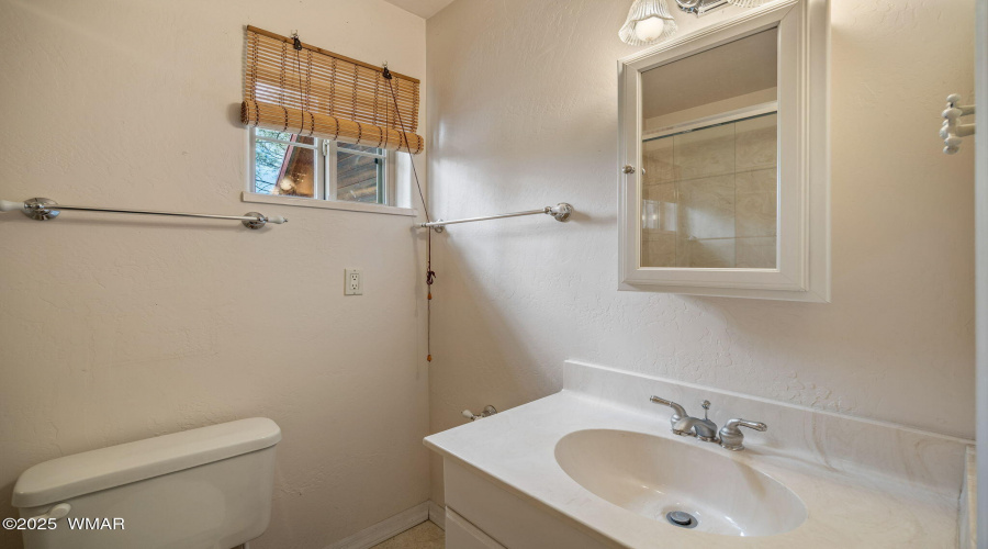 Guest Quarters Bathroom