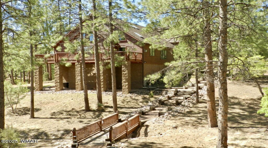 2872 Chandelle Lane