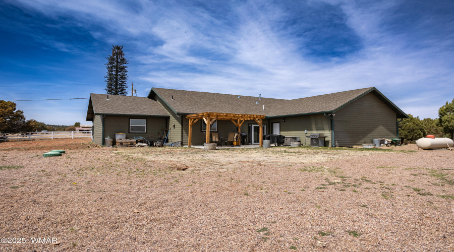Linden Home on 1.97 Acres!