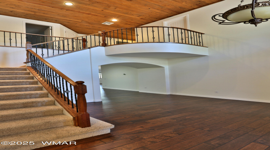 5723 Hidden Oak Dr. N3A9243