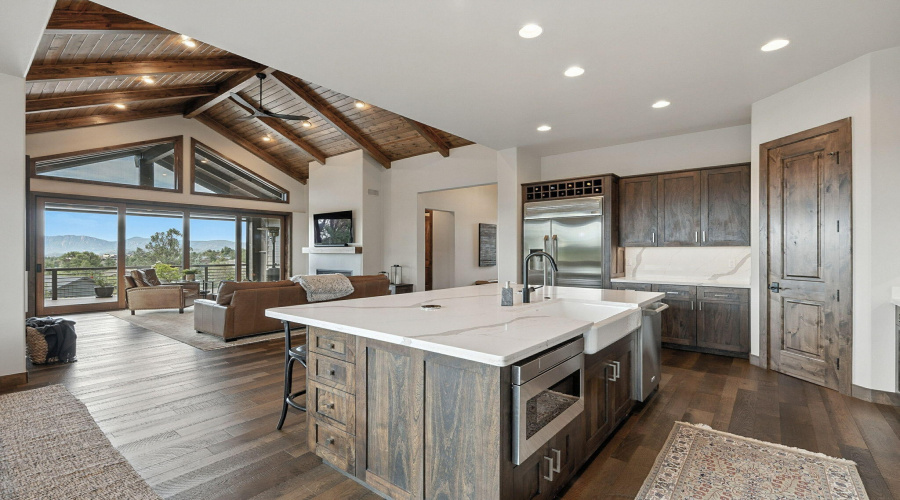 Chef's kitchen
