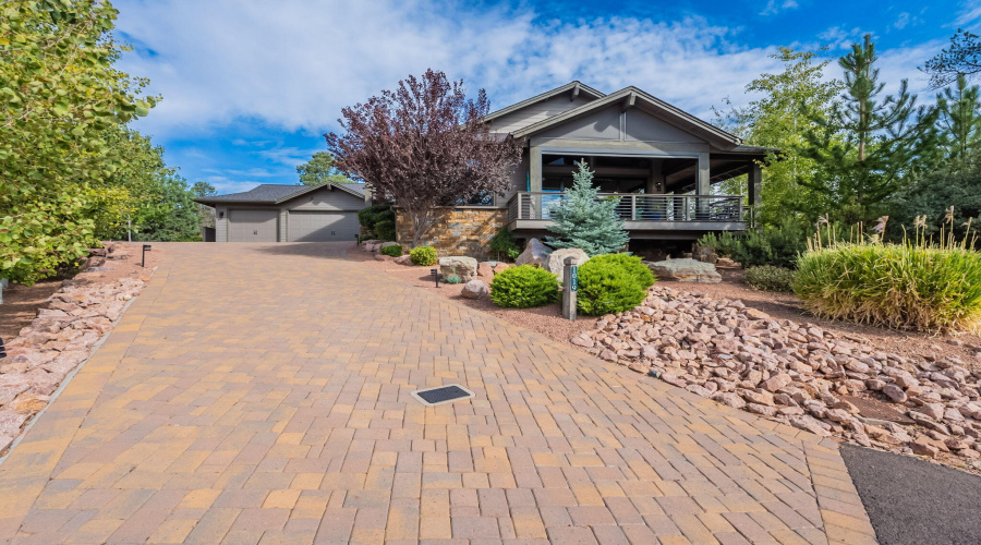 Expansive driveway view