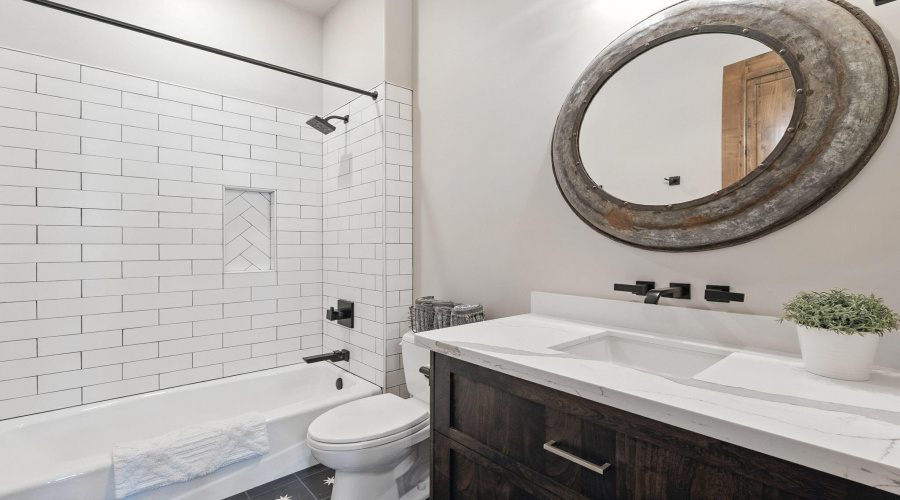 Ensuite Bath