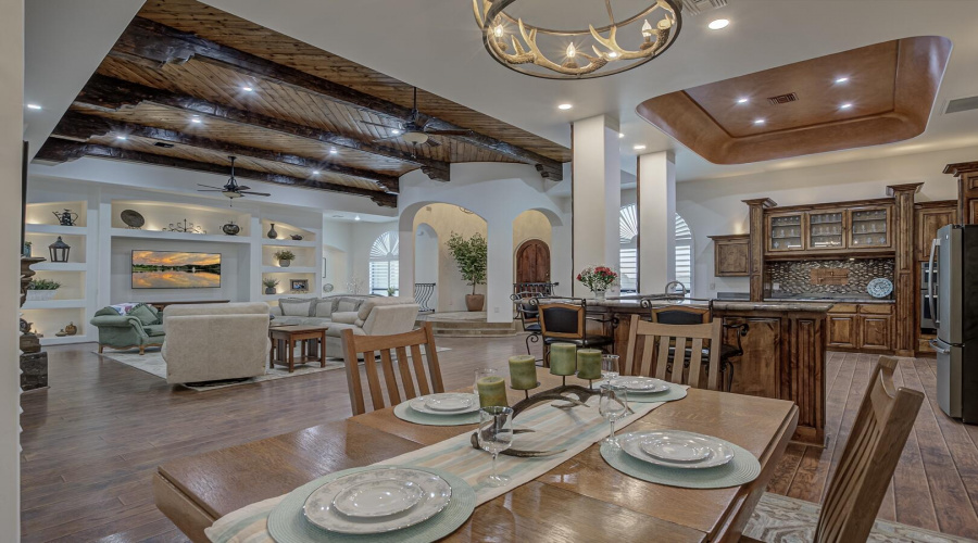 Dining Room (3)