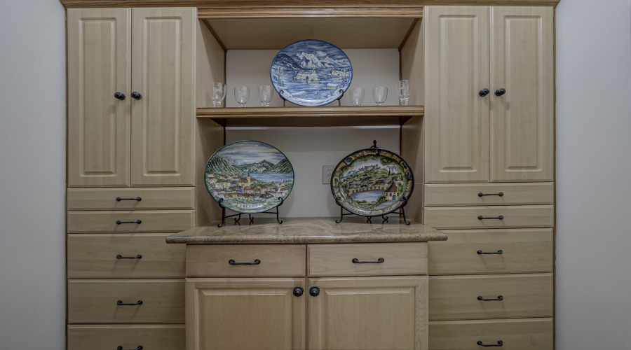 Butler Pantry