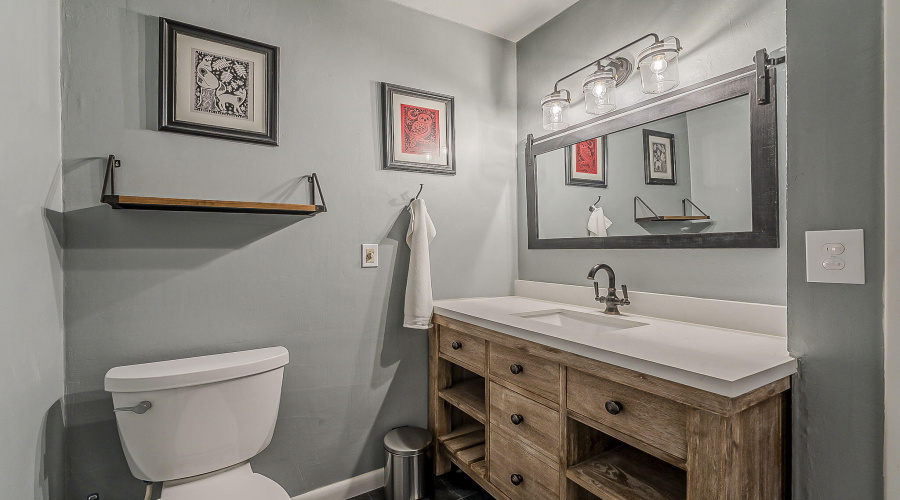 Guest Bathroom