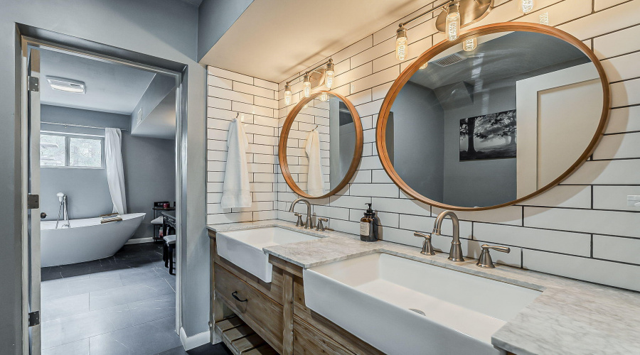 Double Vanity Primary Suite