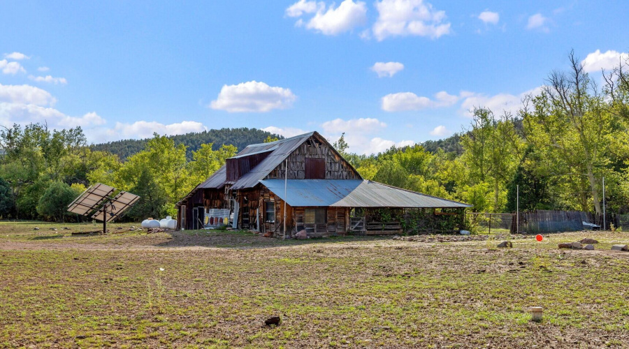 Barn fr the NE