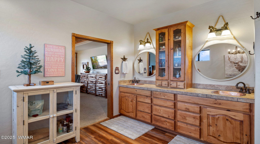OWNERS BATH