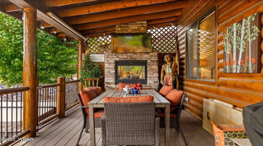 BACK PATIO DINING AREA