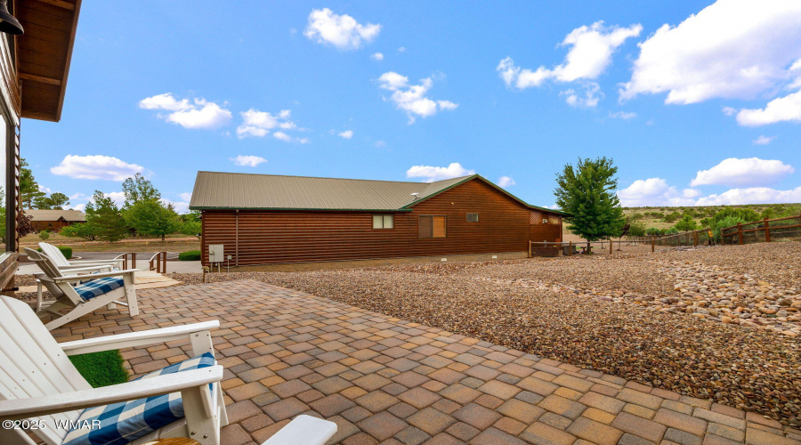 GUEST HOUSE PATIO