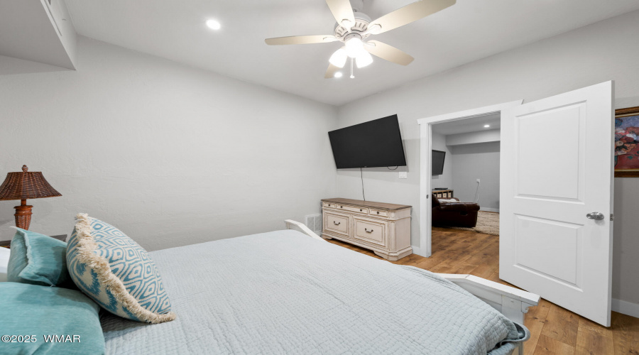 Bedroom 01-B