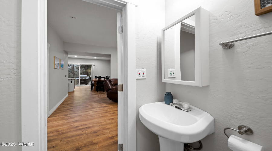 Bathroom 01