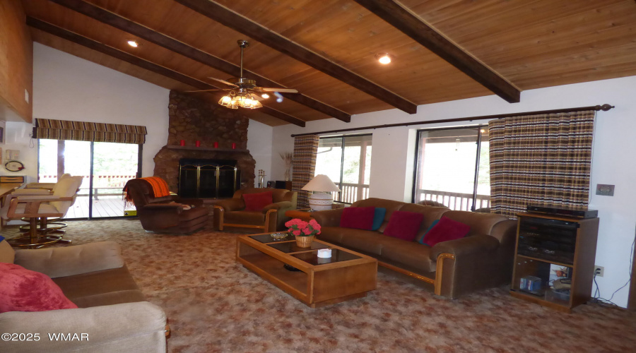 Living Room (2)