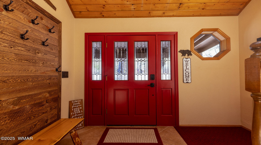 Entry/Foyer